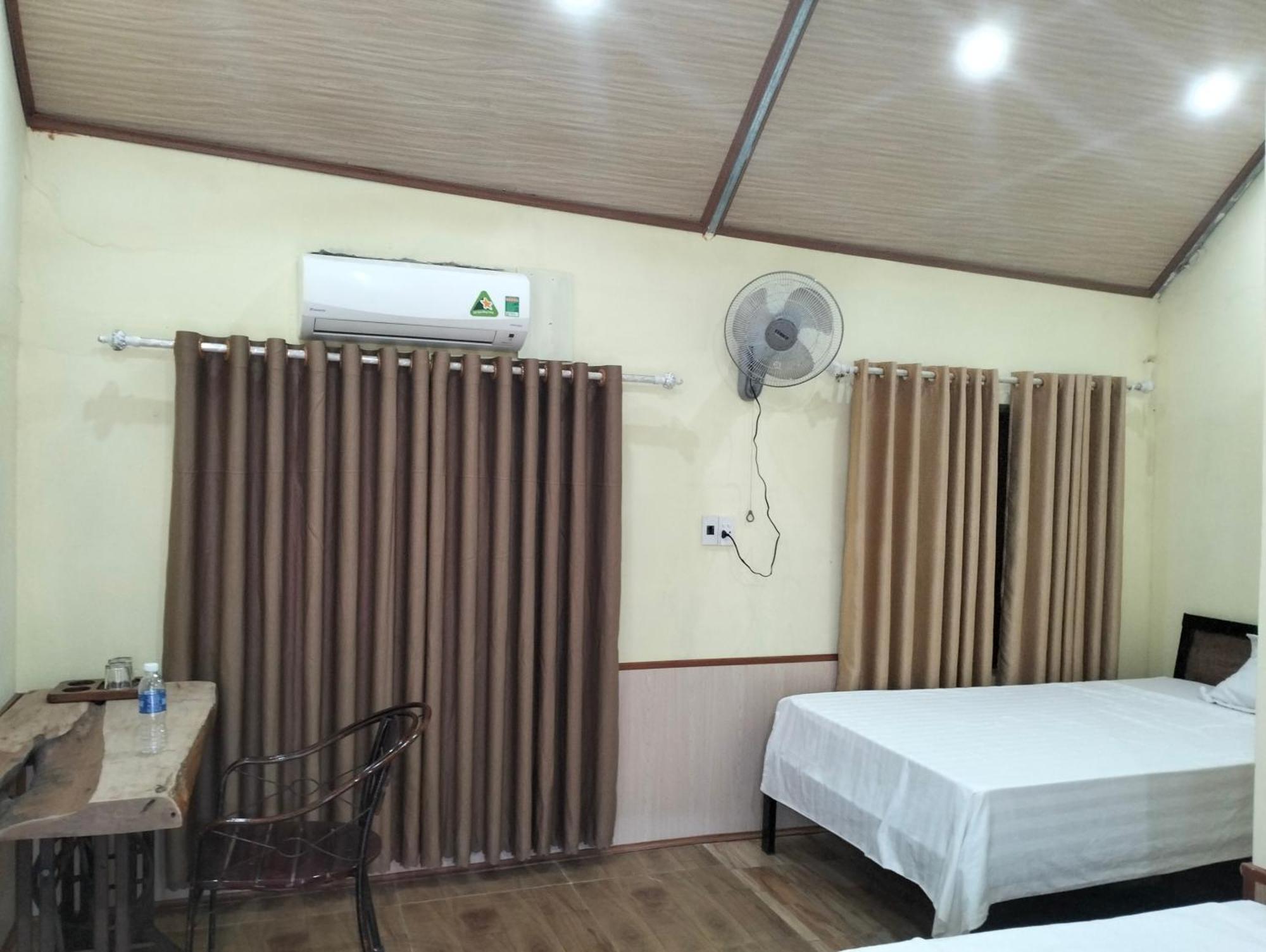 Highway 20 Homestay Phong Nha Room photo