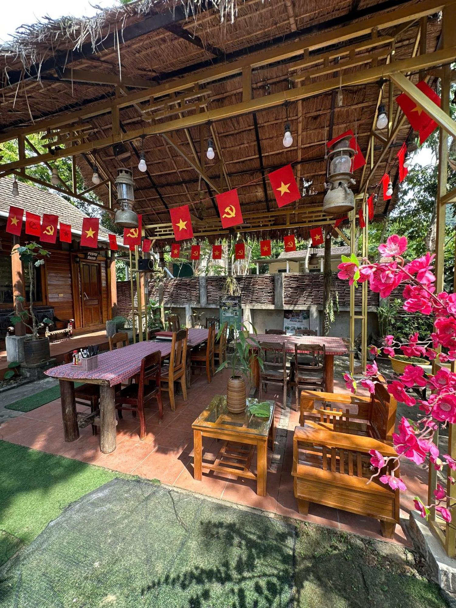 Highway 20 Homestay Phong Nha Exterior photo
